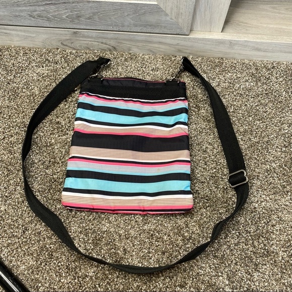 LeSportSac Crossbody Adjustable Strap, Three Separate Zipper Compartments Stripe - Picture 7 of 7